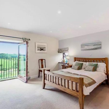 Booth House Apartment Elslack Bagian luar foto