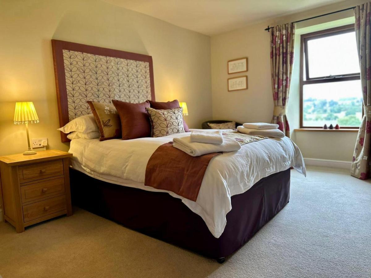 Booth House Apartment Elslack Bagian luar foto